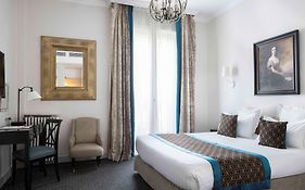 Bradford Elysees Hotel Paris 4*